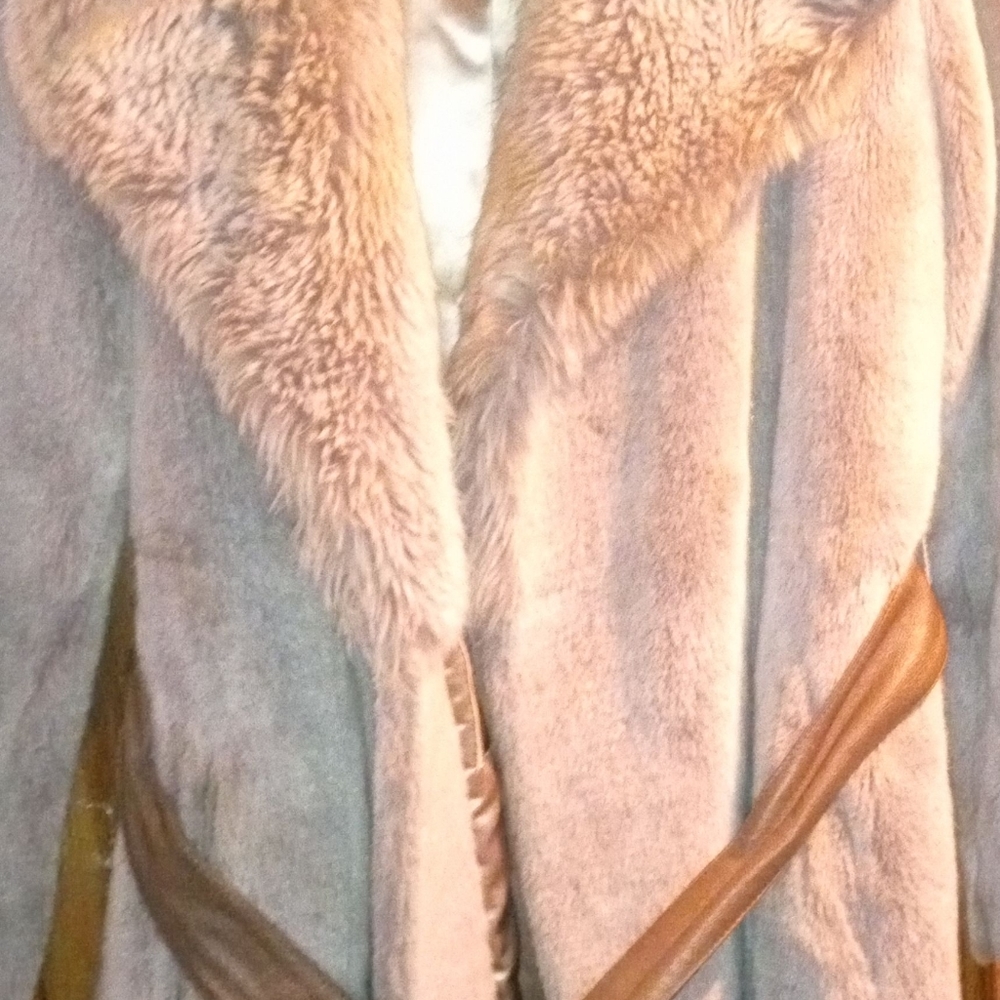 Real fox fur coat with leather belt